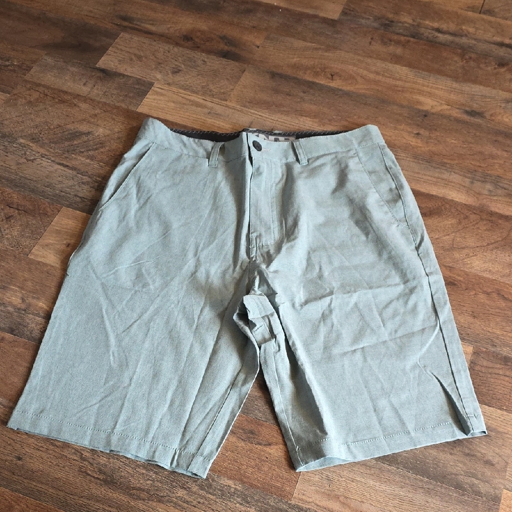 Men's Active Golf  Shorts in Light Green